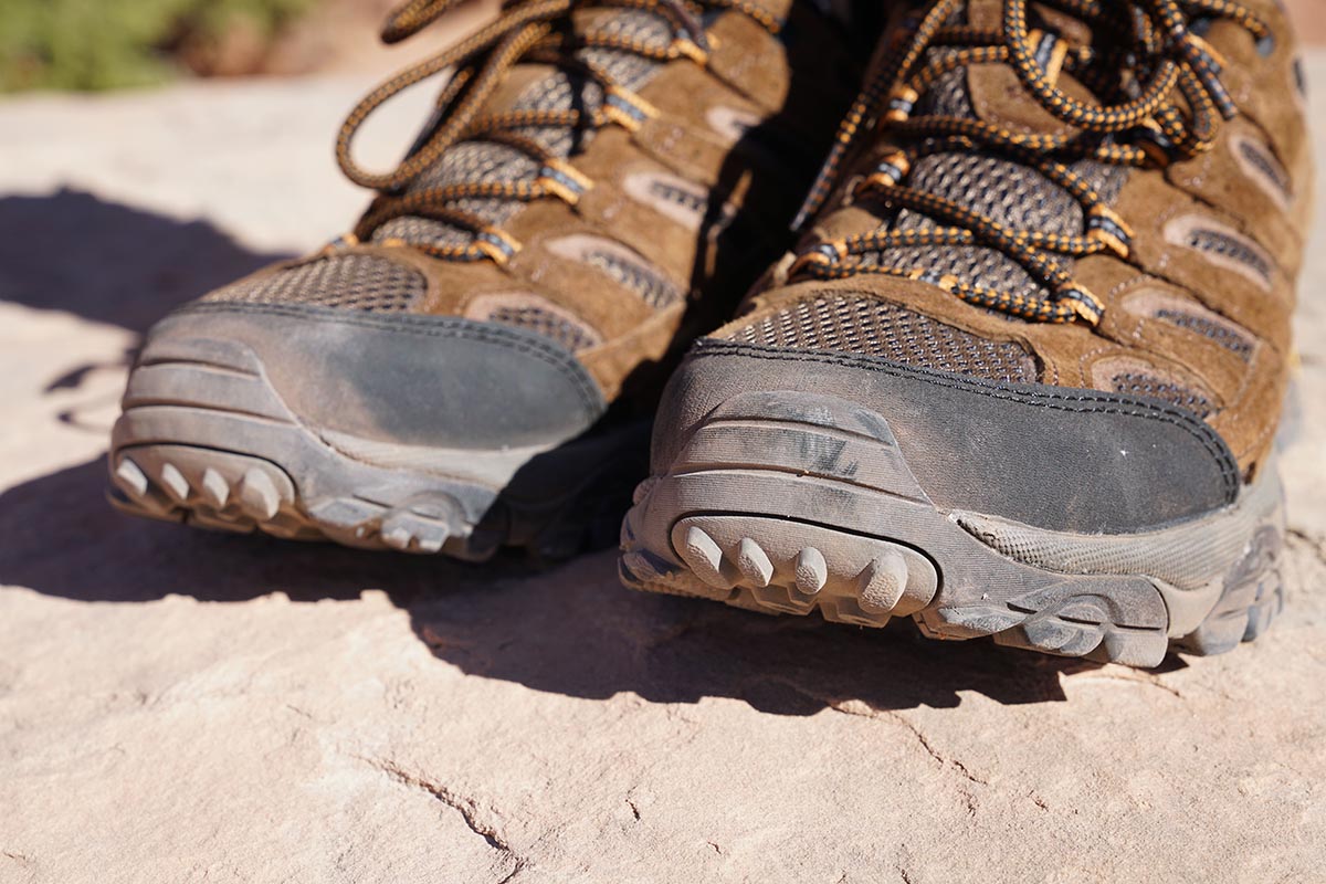 lightweight hiking shoes with ankle support